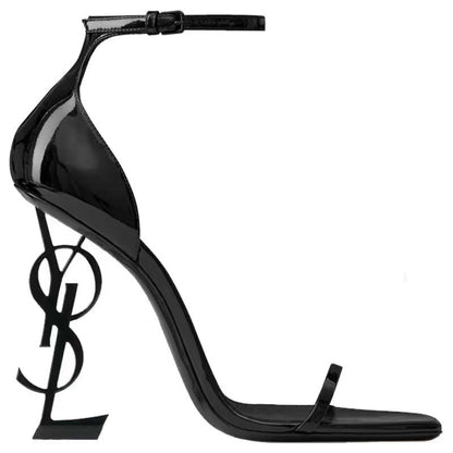 Lumerient footwear