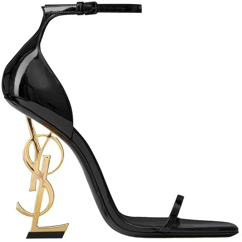 Lumerient footwear